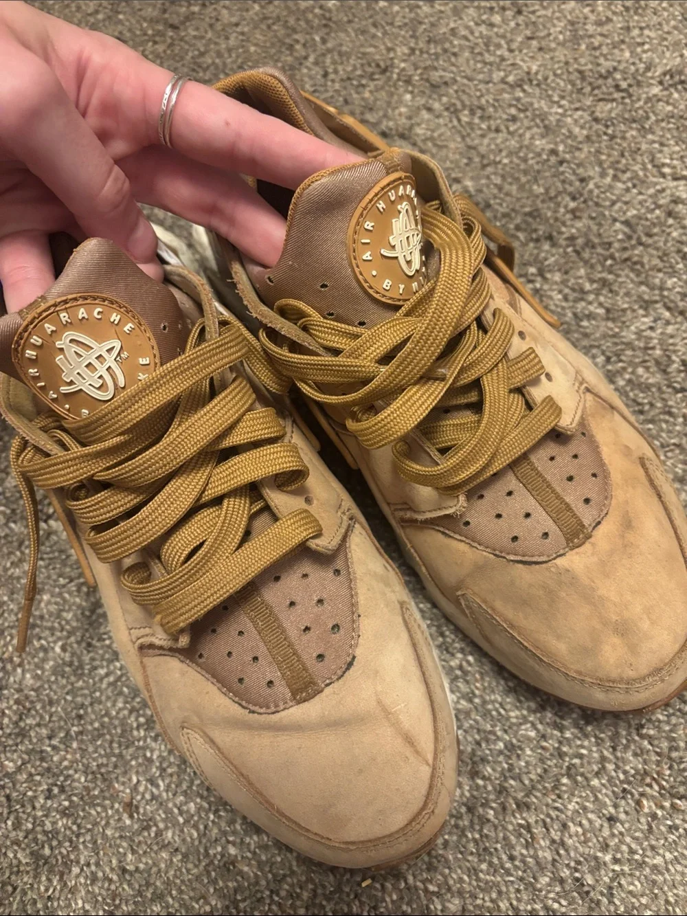 Nike huarache Sneakers Tan Brown White
